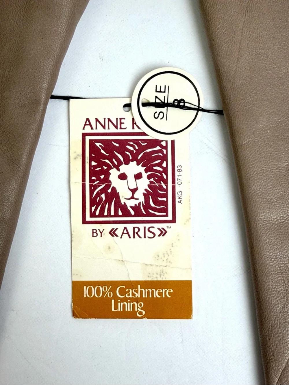 Vintage Anne Klein by Aris Taupe Leather Gloves 100% Cashmere Lined Size 8 NWT